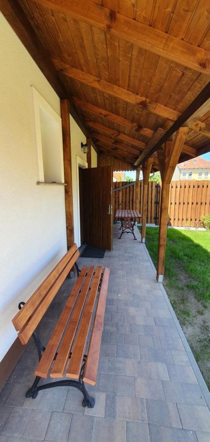 Dom W Miescie Reszel Villa Buitenkant foto